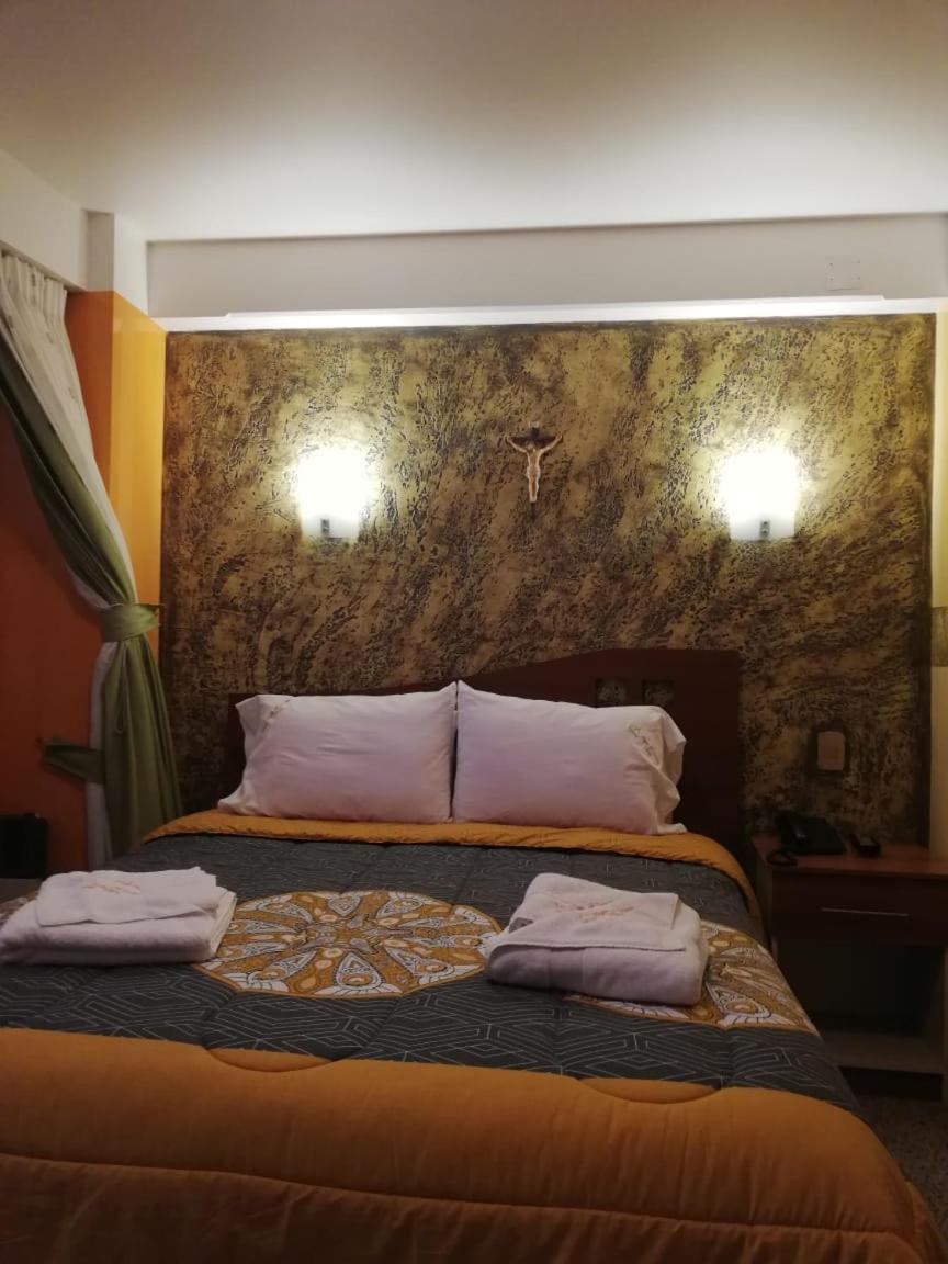 אורורו Hotel "Virgen Del Socavon" מראה חיצוני תמונה