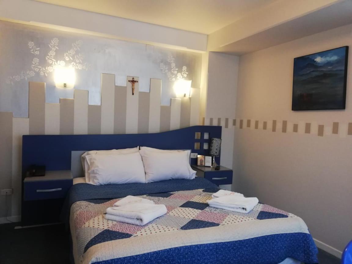 אורורו Hotel "Virgen Del Socavon" מראה חיצוני תמונה